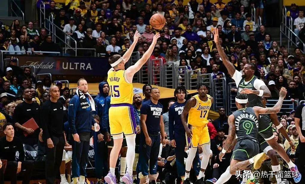 九游游戏旧版本-集结日金州勇士遗憾出局:NBA总决赛节点到来,球迷炸锅,数据趋势出现新变化的简单介绍