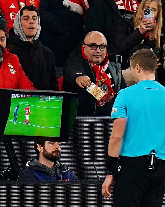 九游旧版本下载链接-本菲卡训练开放日，冲刺阶段绝杀压哨引欢呼，意大利杯在即，医务组通报恢复的简单介绍